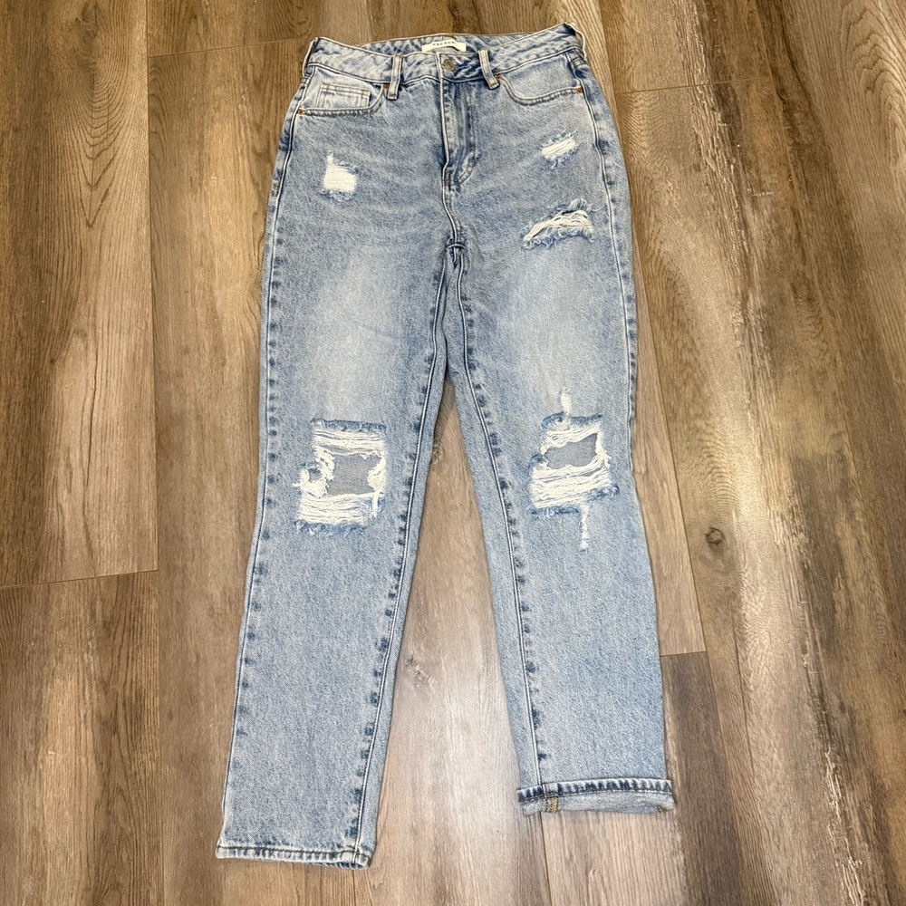 PAC Sun Mom Jeans- women's size 25 waist. Distressed rips.